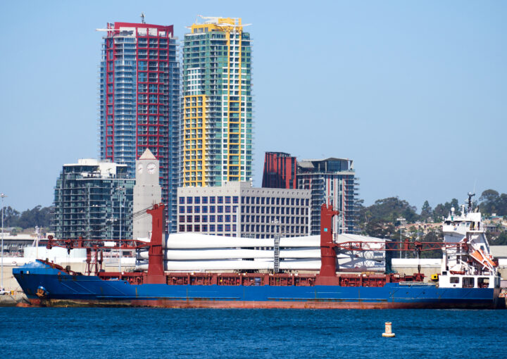 Logistics in the uae